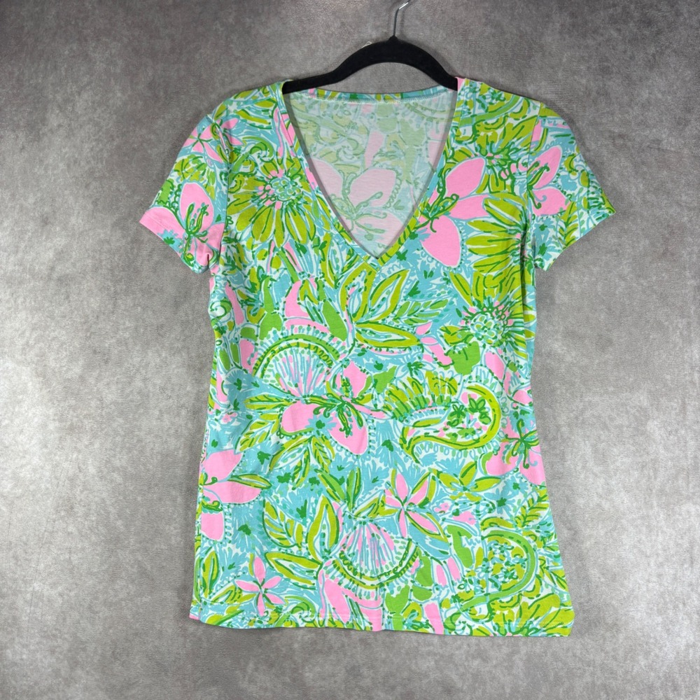 Lilly Pulitzer T-Shirt Womens Small Pink Green Floral V-Neck Short Sleeve Cotton